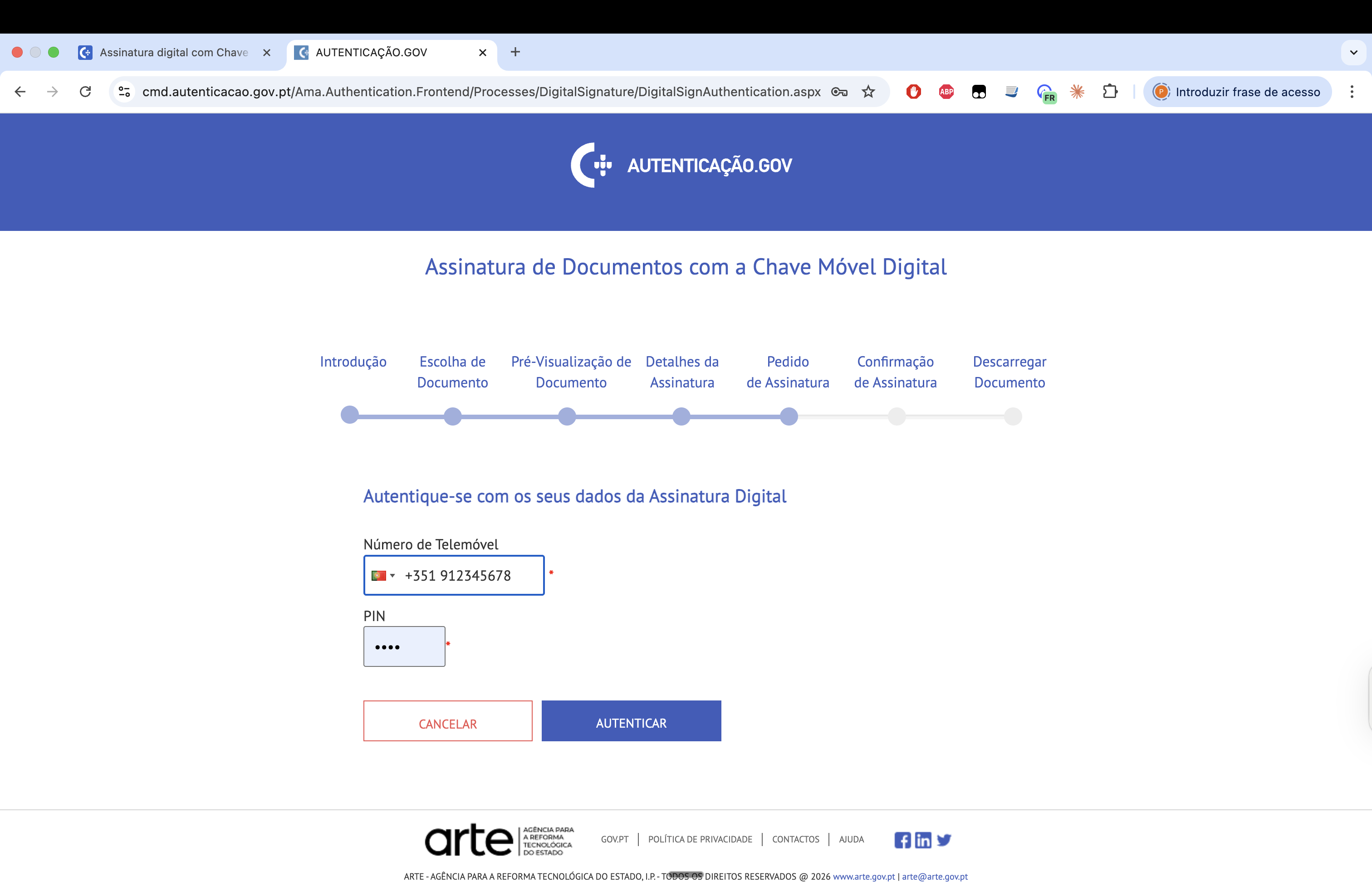 Ecrã de autenticação com campos para número de telemóvel e PIN da Chave Móvel Digital